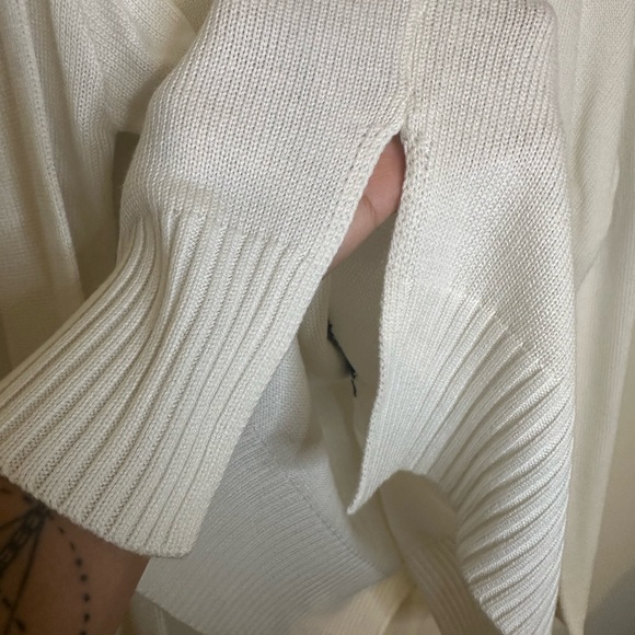 C&C California White Sweater with Navy Anchor - Picture 5 of 8